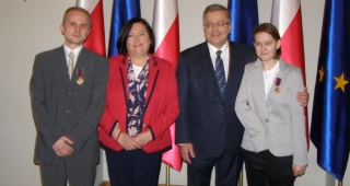 Odznaczenia dla trenera, zawodniczki i prezesa IKS Jezioro Tarnobrzeg